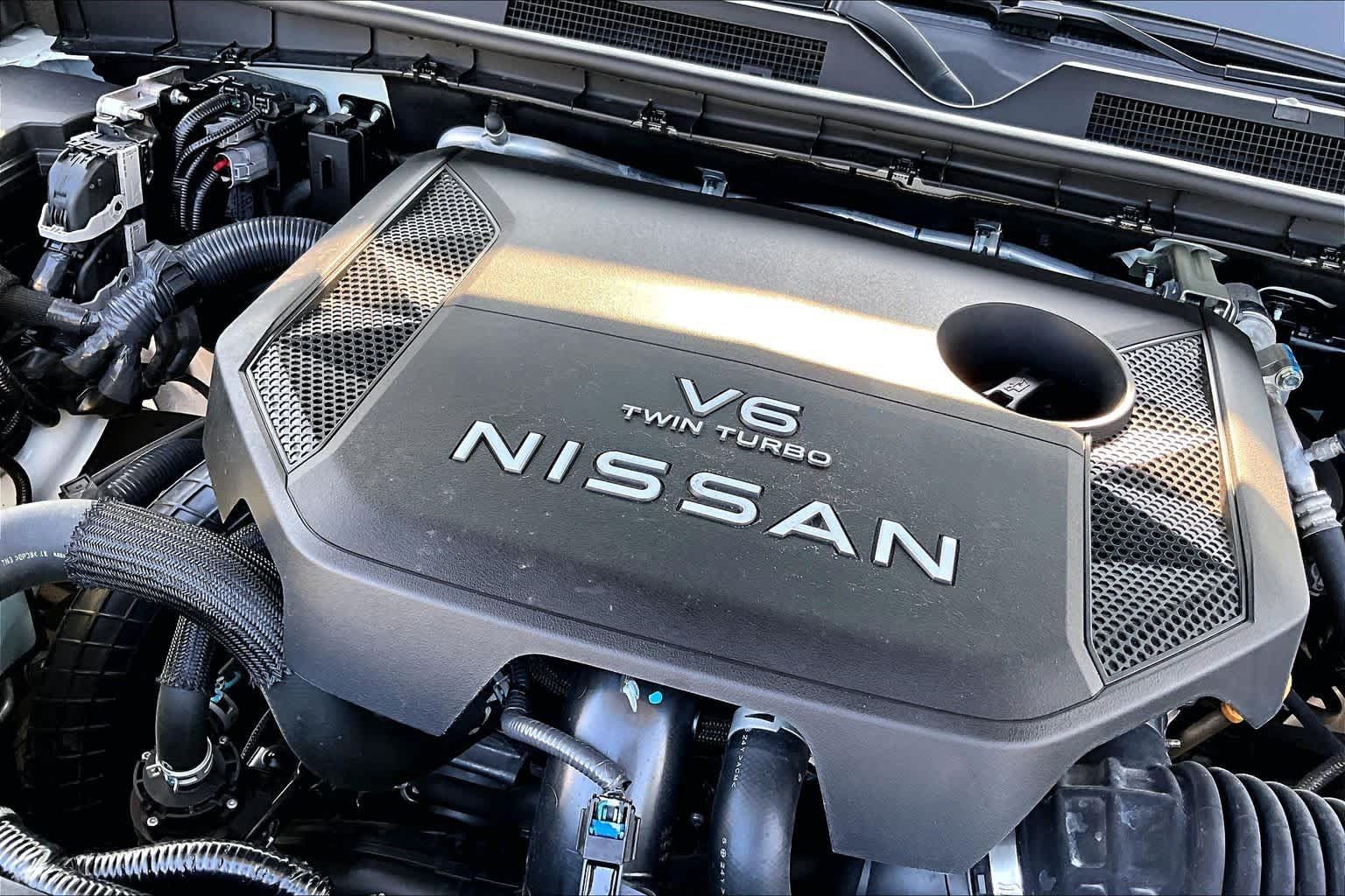 Used 2025 Nissan Armada Platinum Reserve RWD image 31