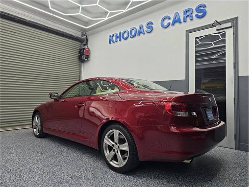 Used 2014 Lexus IS 250C w/ Navigation System Package RWD image 3
