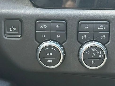 Used 2023 GMC Sierra 1500 SLT w/ SLT Convenience Package image 20