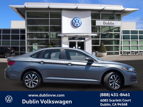 Used 2022 Volkswagen Jetta S FWD image 3