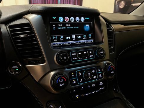 Used 2018 GMC Yukon Denali w/ Denali Ultimate Package AWD/4WD image 29