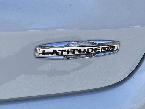 Certified 2022 Jeep Compass Latitude image 6