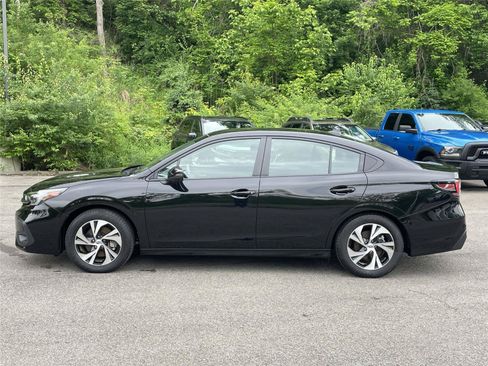 Certified 2025 Subaru Legacy Premium AWD/4WD image 2