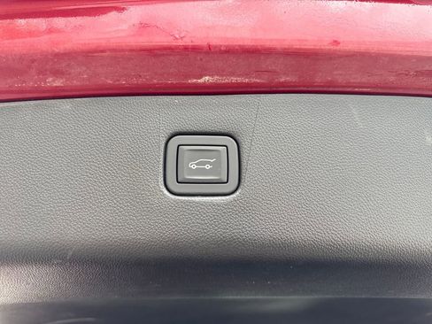 Used 2025 Chevrolet Blazer LT w/ Convenience Package AWD/4WD image 9