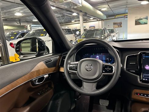 Certified 2023 Volvo XC90 B6 Plus w/ Protection Package Premier image 25