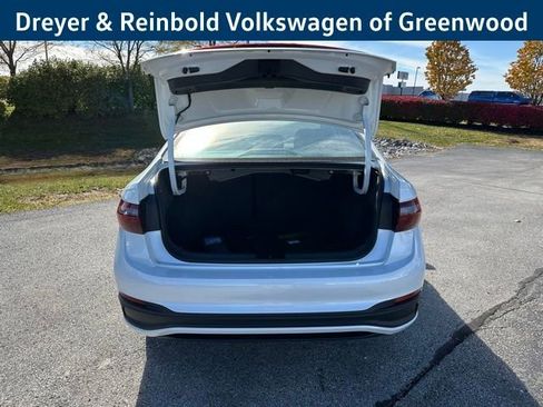 New 2026 Volkswagen Jetta SE image 32