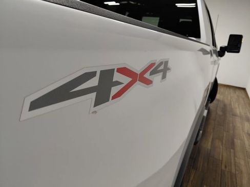 Used 2025 Chevrolet Silverado 2500 LT w/ Convenience Package image 19