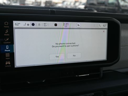 Used 2025 Jeep Wrangler Sahara w/ Safety Group image 33