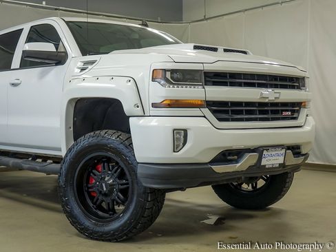 Used 2017 Chevrolet Silverado 1500 LT w/ All Star Edition image 3