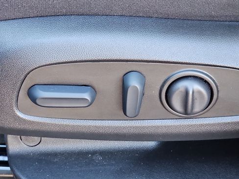 Certified 2022 GMC Terrain SLE w/ Driver Convenience Package image 26