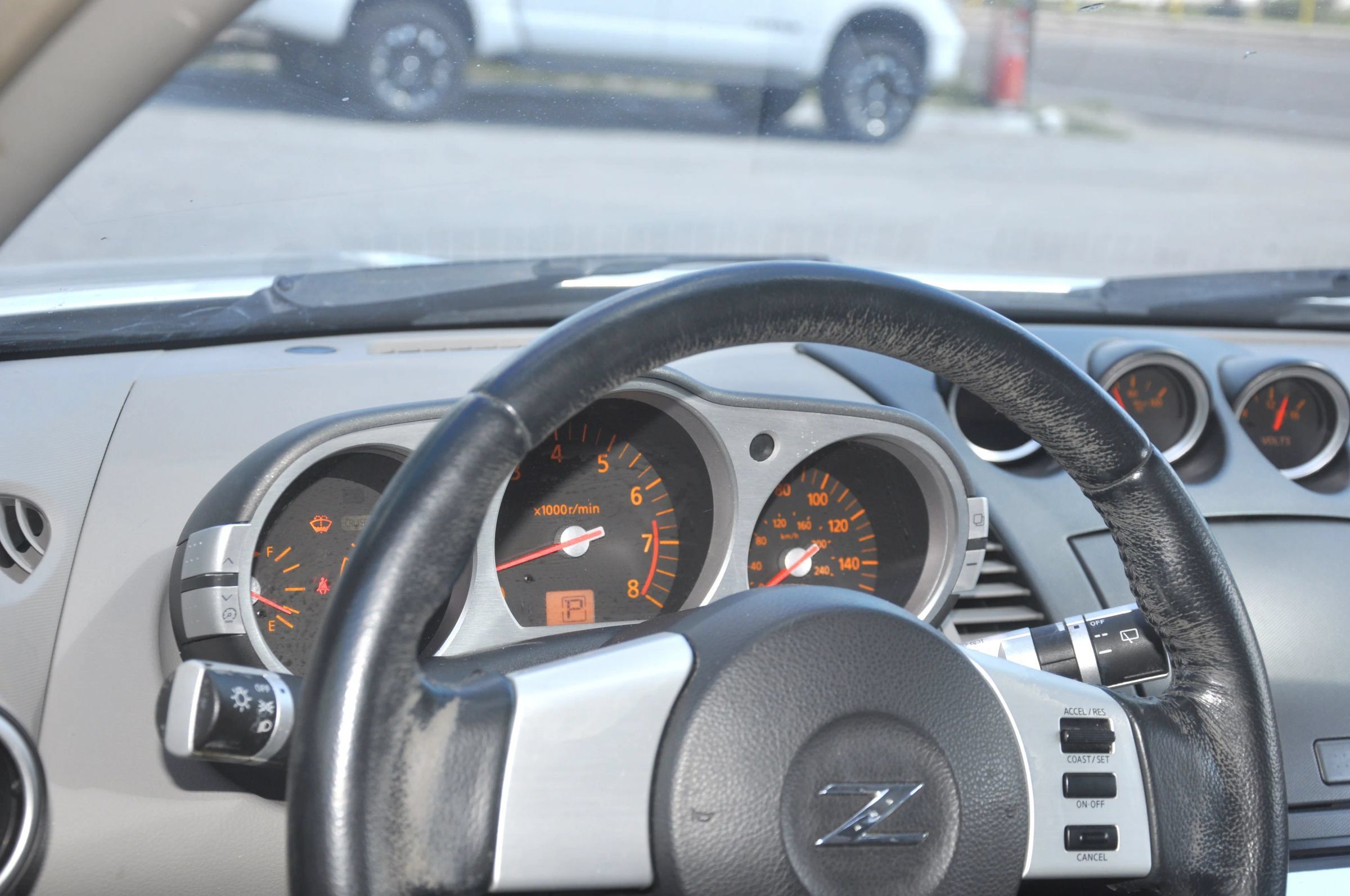 Used 2003 Nissan 350Z Touring RWD image 29