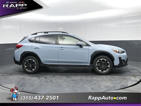 Certified 2023 Subaru Crosstrek 2.0i Premium image 3