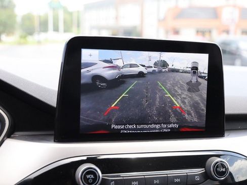 Used 2020 Ford Escape SEL FWD image 18