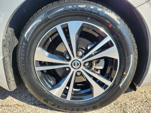 Used 2023 Nissan Sentra SV w/ All-Weather Package FWD image 19