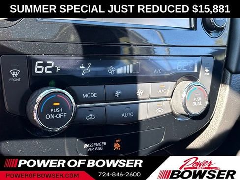 Used 2017 Nissan Rogue SL w/ SL Premium Package AWD/4WD image 17