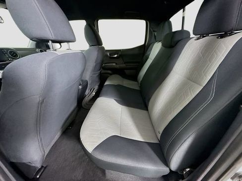 Certified 2020 Toyota Tacoma TRD Off-Road image 22