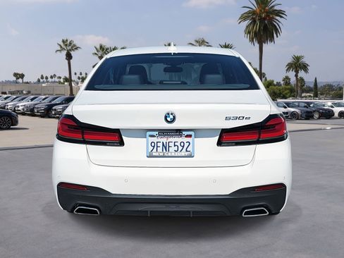 Used 2023 BMW 530e w/ M Sport Package image 6