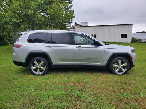 Used 2021 Jeep Grand Cherokee L Limited AWD/4WD image 5