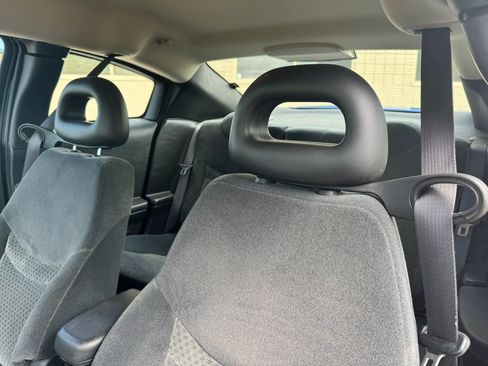 Used 2004 Saturn ION Level 3 w/ Travel Pkg FWD image 23