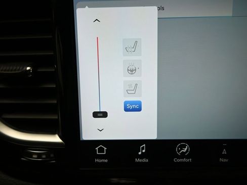 Used 2025 Chrysler Pacifica Limited FWD image 20
