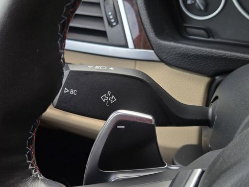 Used 2018 BMW 320i xDrive Sedan image 22