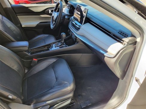 Used 2022 Jeep Compass Limited image 16