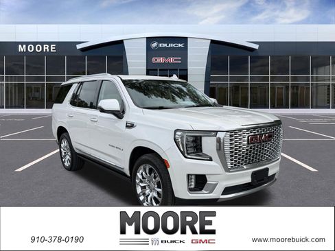 Used 2022 GMC Yukon Denali AWD/4WD image 1