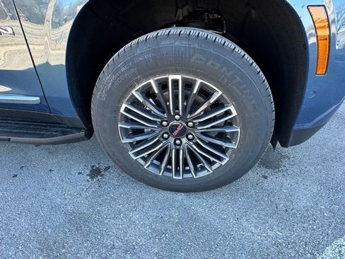 New 2026 GMC Yukon XL Elevation w/ Elevation Premium Package image 3