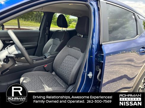 Certified 2025 Nissan Kicks SV AWD/4WD image 11