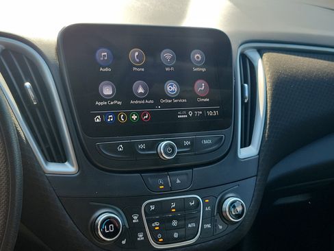 Used 2024 Chevrolet Malibu LT image 25