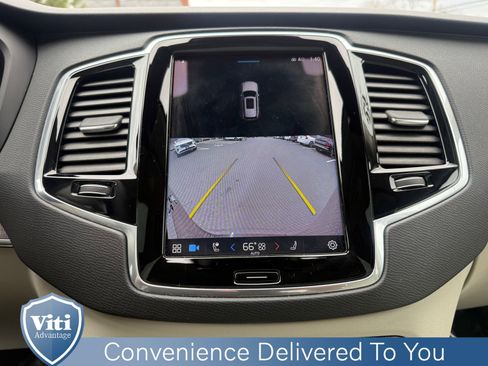 Used 2023 Volvo XC90 B5 Plus AWD/4WD image 34