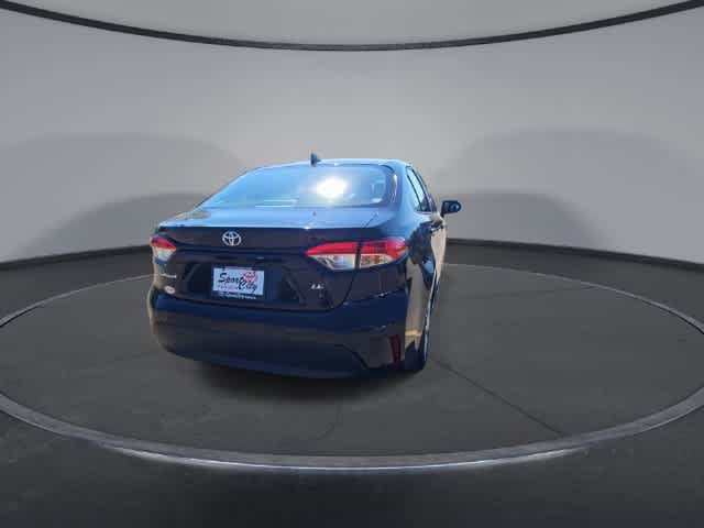 Used 2025 Toyota Corolla LE FWD image 7