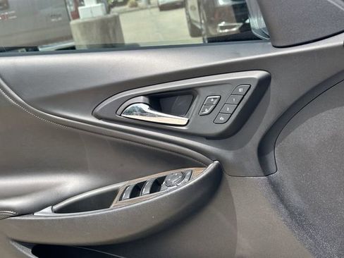 Used 2019 Chevrolet Malibu Premier FWD image 23