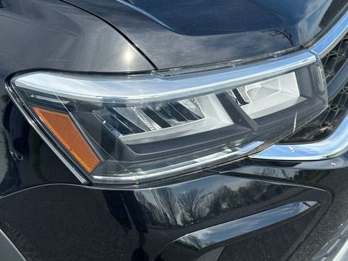 Used 2022 Volkswagen Taos SE image 10