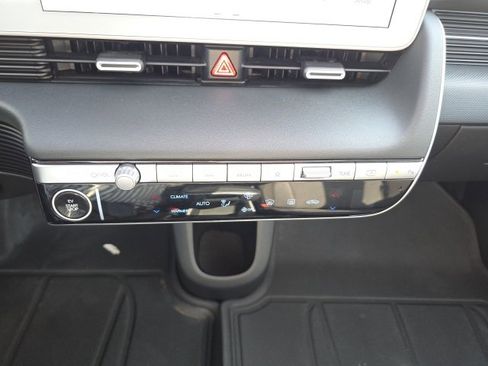 Certified 2024 Hyundai Ioniq 5 SEL image 17