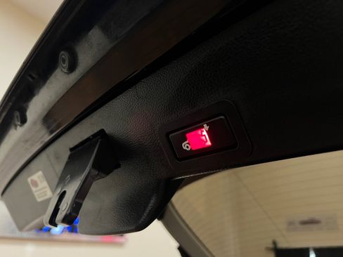 Used 2014 BMW X6 xDrive35i image 18