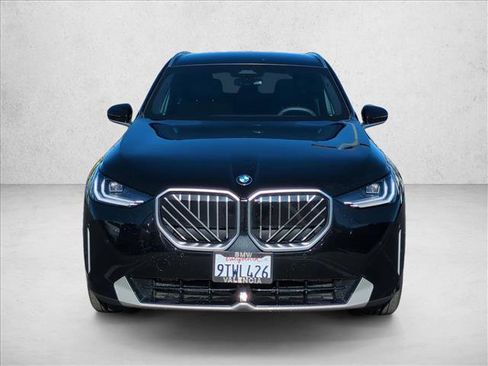 Used 2025 BMW X3 xDrive30i w/ Convenience Package image 2