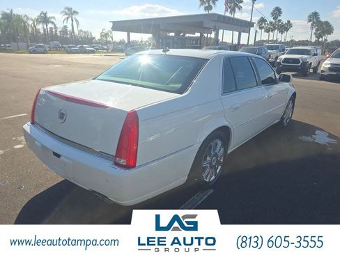 Used 2008 Cadillac DTS image 2