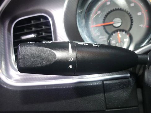 Used 2014 Dodge Charger R/T image 35