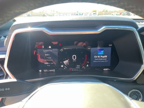 Used 2025 GMC Canyon Elevation w/ Convenience Package image 16