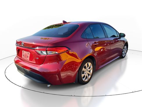 Used 2025 Toyota Corolla LE FWD image 7