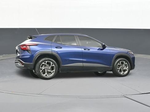 Used 2024 Chevrolet Trax LT w/ Driver Confidence Package image 50