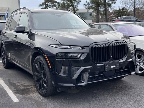 Certified 2024 BMW X7 xDrive40i w/ M Sport Package image 1