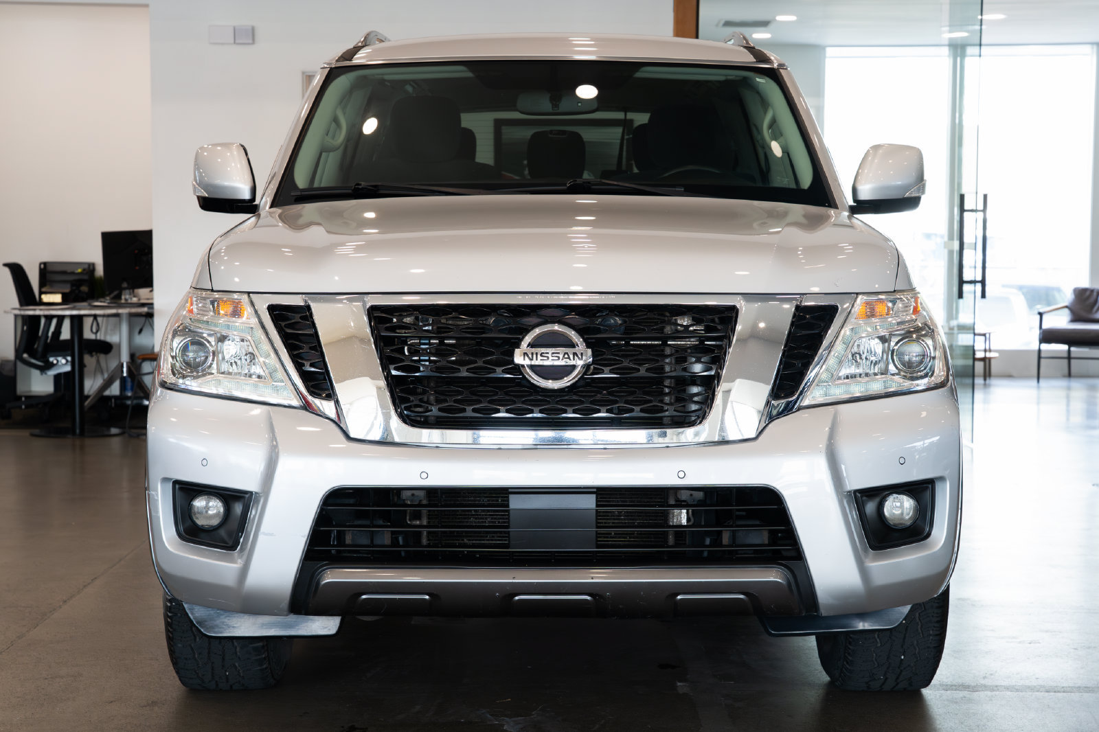 Used 2018 Nissan Armada SV w/ Driver Package RWD image 2