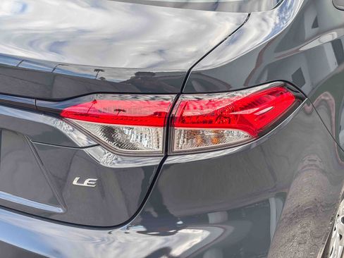 Certified 2025 Toyota Corolla LE image 8