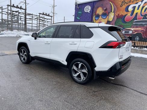 Used 2023 Toyota RAV4 SE w/ Weather & Moonroof Package image 3