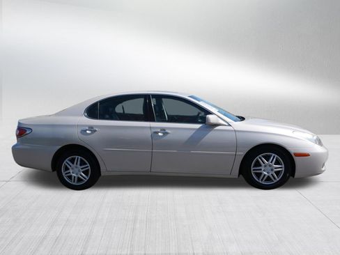 Used 2002 Lexus ES 330 FWD image 8