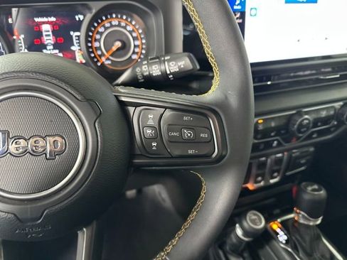 Used 2024 Jeep Wrangler Sport S image 16