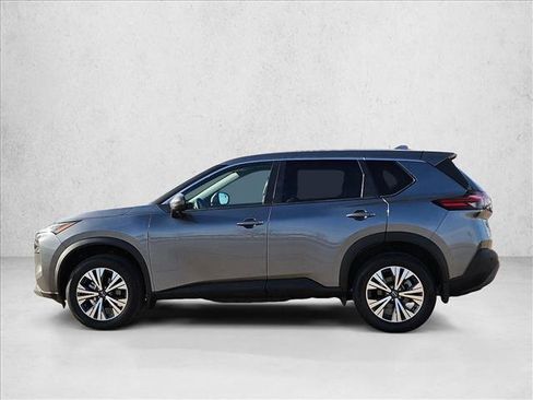 Used 2022 Nissan Rogue SV image 9