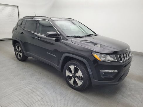 Used 2018 Jeep Compass Latitude w/ Popular Equipment Group AWD/4WD image 11